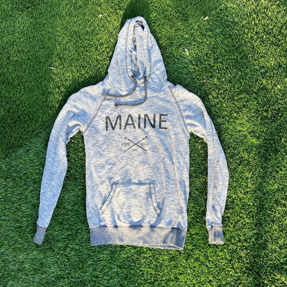 Maine Women's Medium Vacation Hoodie Heathered Gray